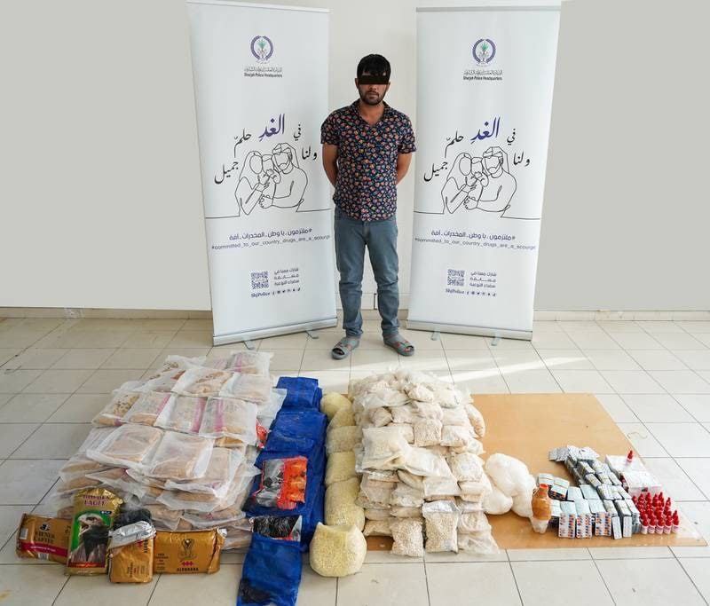 沙迦警方查获超过200公斤的毒品