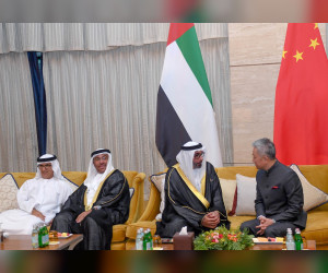 阿联酋国防事务国务部长穆罕默德·艾哈迈德·巴瓦迪出席中国大使在阿布扎比举办国庆招待会。