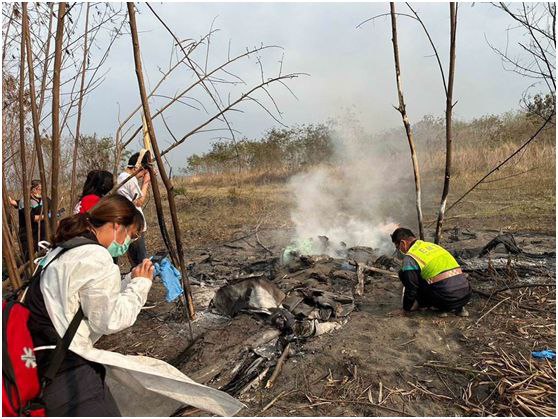 彰化县一架轻型飞机坠机，机上2人死亡