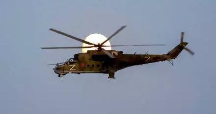 俄军直升机在克里米亚海域坠毁