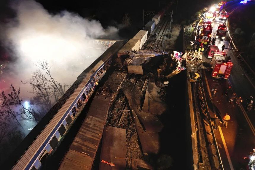 希腊火车相撞事故死亡人数升至32人