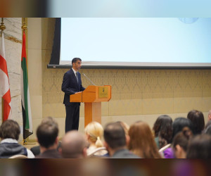 扎尤迪与格鲁吉亚政府部长讨论加强经贸合作前景